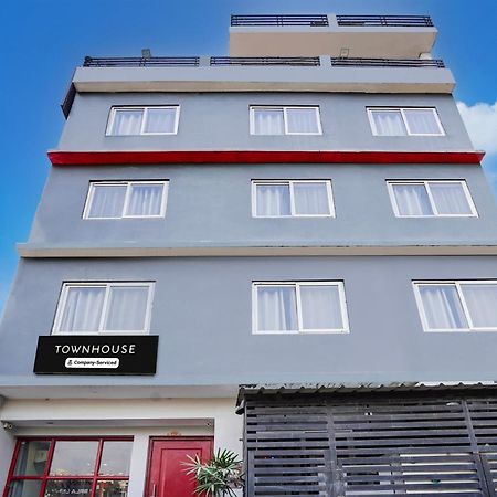 Super Townhouse Gomti Nagar Sector 6 Near Ekana Stadium Lakhnaú Exteriér fotografie