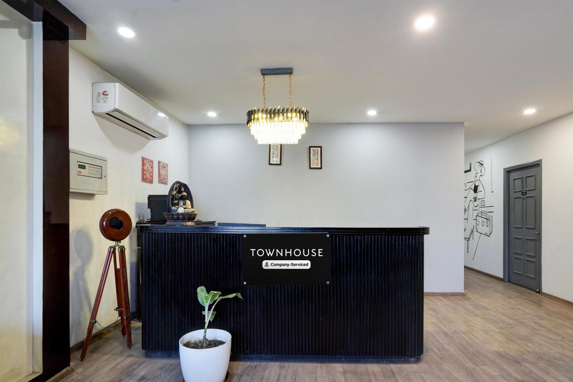 Super Townhouse Gomti Nagar Sector 6 Near Ekana Stadium Lakhnaú Exteriér fotografie